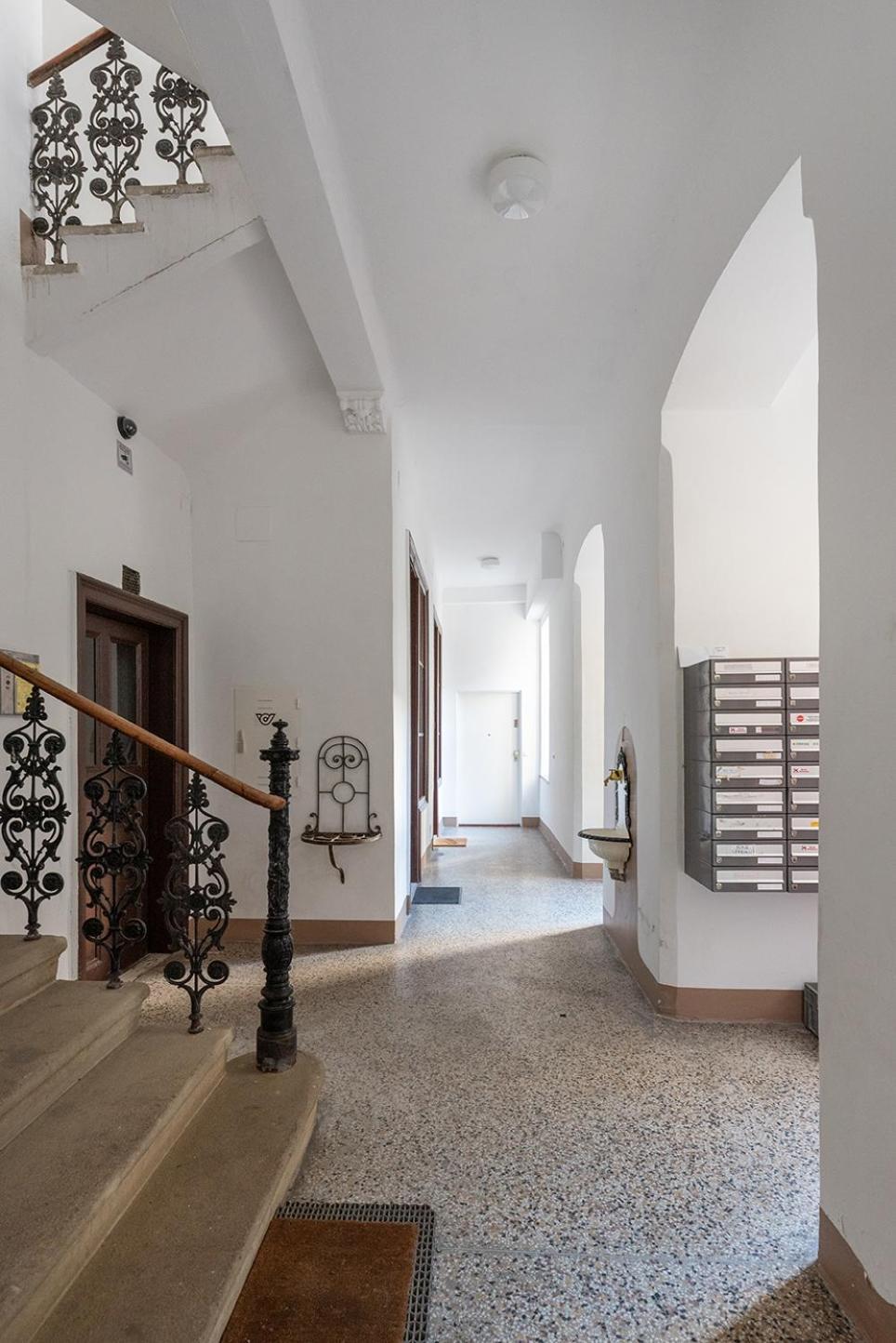 Apartment Ruhig Und Zentral Am Brunnenmarkt, Nur 15 Minuten Ins Zentrum