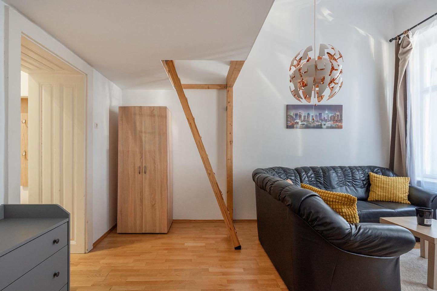 Apartment Ruhig Und Zentral Am Brunnenmarkt, Nur 15 Minuten Ins Zentrum Wien